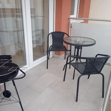Verebes apartman Gyor Bagian luar foto