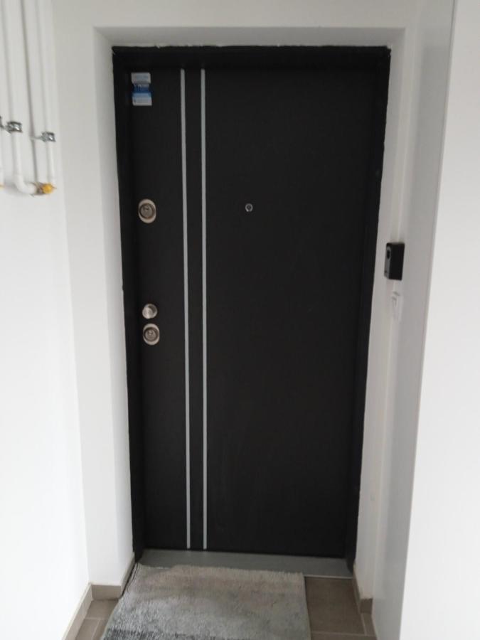 Verebes apartman Gyor Bagian luar foto