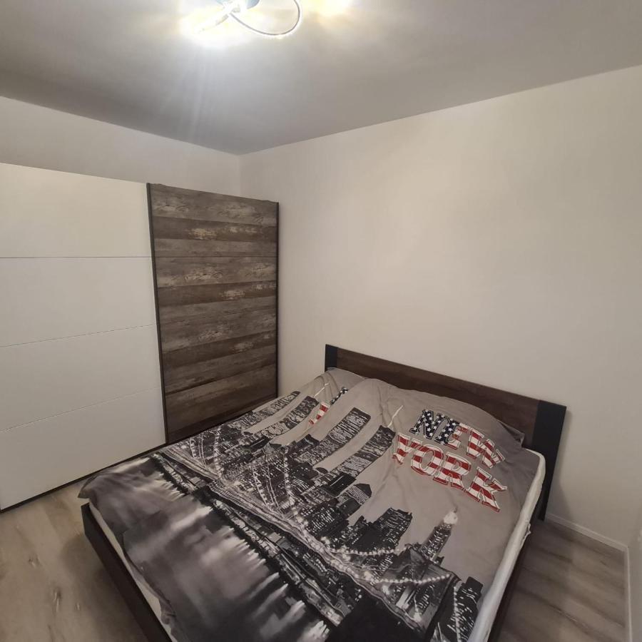 Verebes apartman Gyor Bagian luar foto