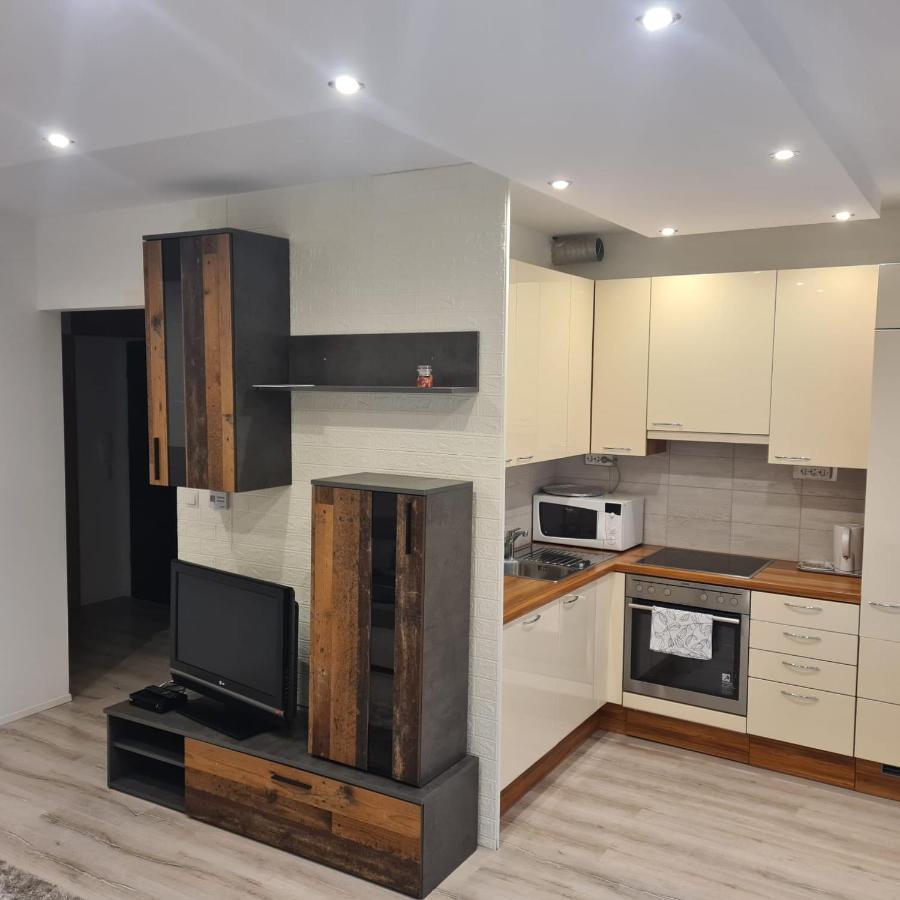 Verebes apartman Gyor Bagian luar foto